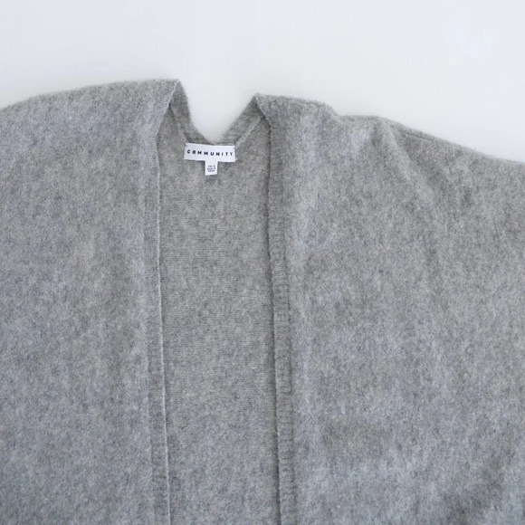 Aritzia Community Grey 54% Wool,  22% Yak Short Sleeve Cardigan XSmall - Picture 9 of 11